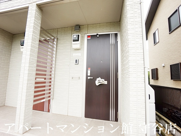 Cozy courtのエントランス