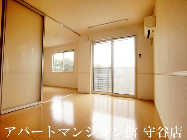 Cozy courtの居間・リビング