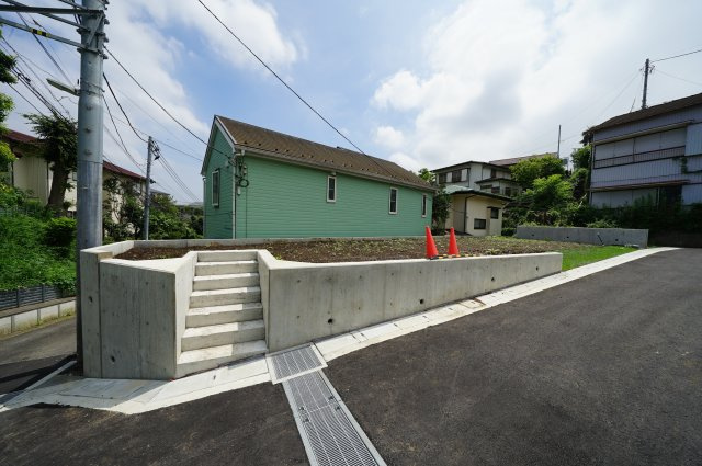 新規開発分譲地の整った街並♪近隣には公園、教育・医療施設等が充実♪保土ヶ谷区桜ヶ丘1丁目　全６棟新築戸建ての外観|JR横須賀線「保土ヶ谷」駅徒歩圏内、相鉄線「天王町」駅もご利用可能です。