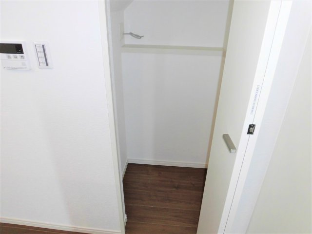 Bird garden Ogaki West  の収納