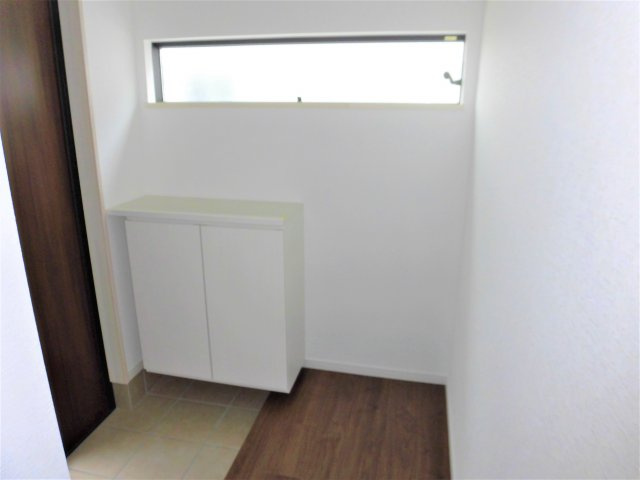 Bird garden Ogaki West  の玄関