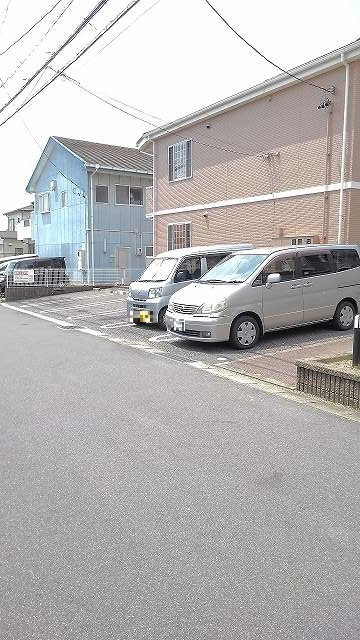 エクセランⅠの駐車場