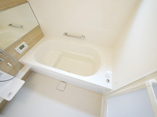 コージーコートB（三笠）の浴室|ゆったり過ごせるお風呂です