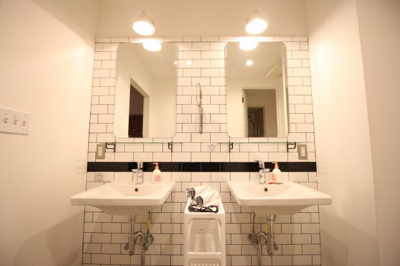 【洗面所】 | THE NEXT DOOR