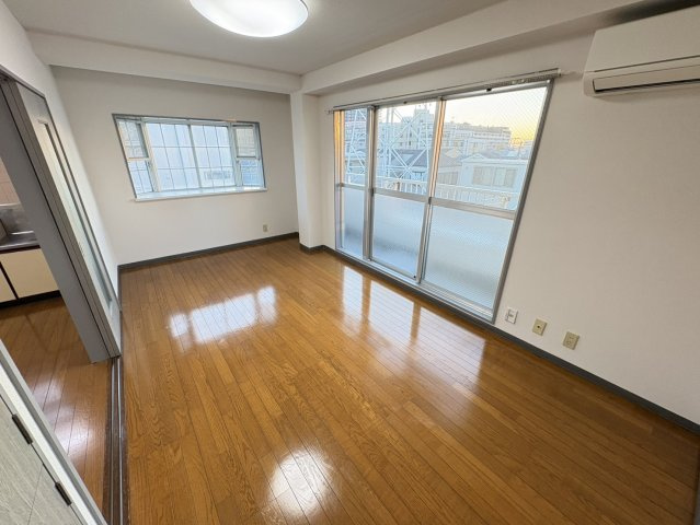 あけぼのＳＳビルの居間・リビング