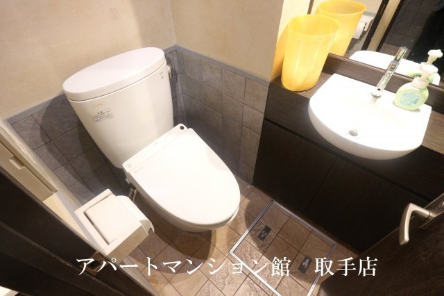 山中屋本店ビルのトイレ