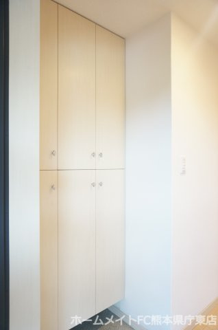 サンロージュ水前寺公園の玄関