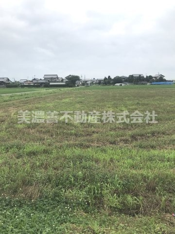 ５５２６２　海津市平田町西島土地の外観