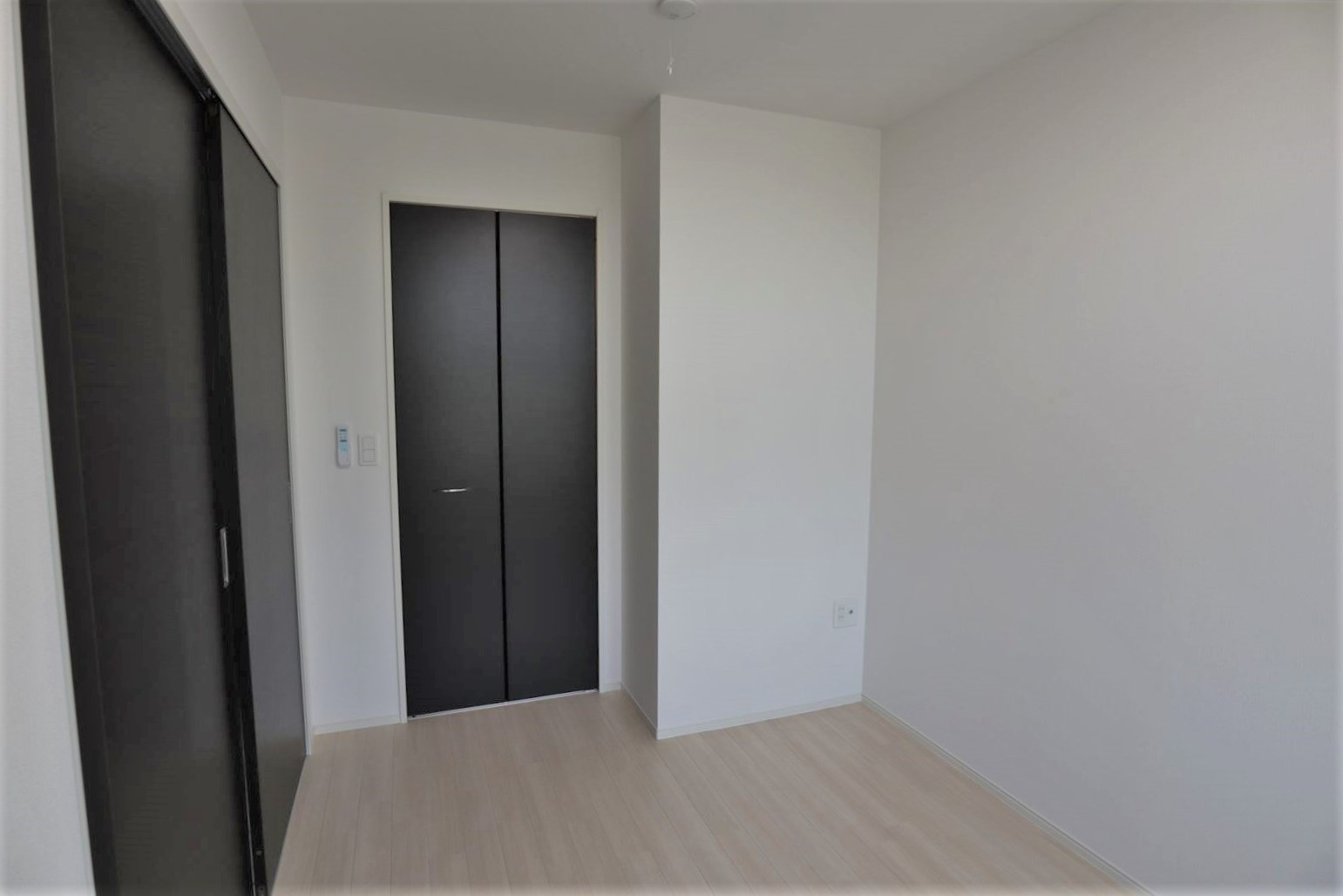 ムーンリバーAの洋室