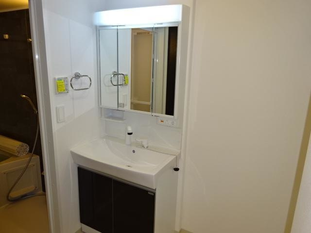 ムーンリバーAの洗面所