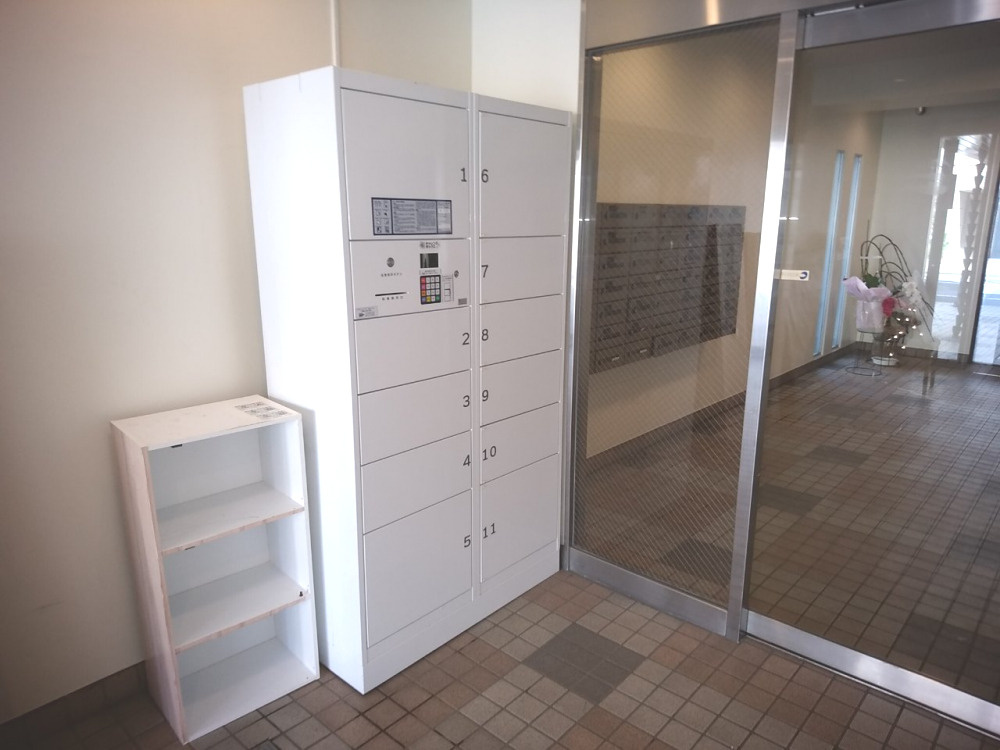 台東区千束３丁目の賃貸マンションのエントランス