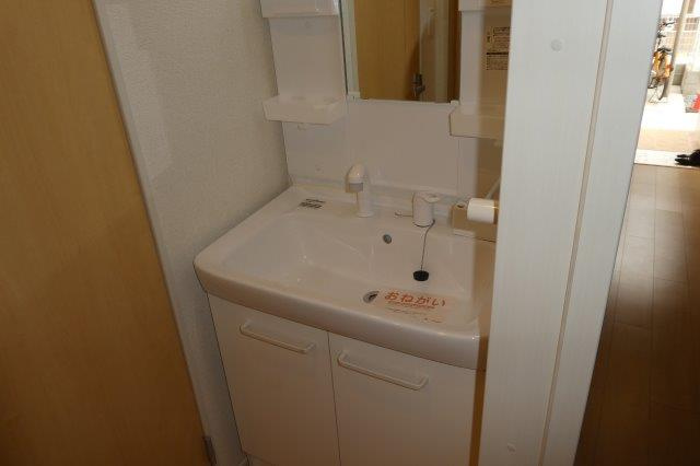 セレーノBの独立洗面台|シャンプードレッサー