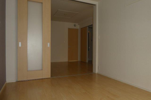 セレーノBの洋室