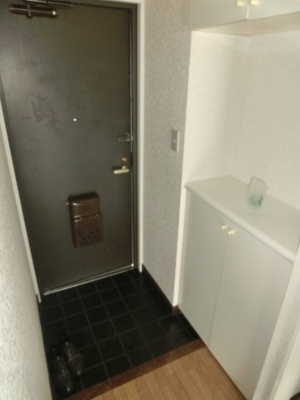 【玄関】 | グランディシンヤ | グランディシンヤ　玄関前