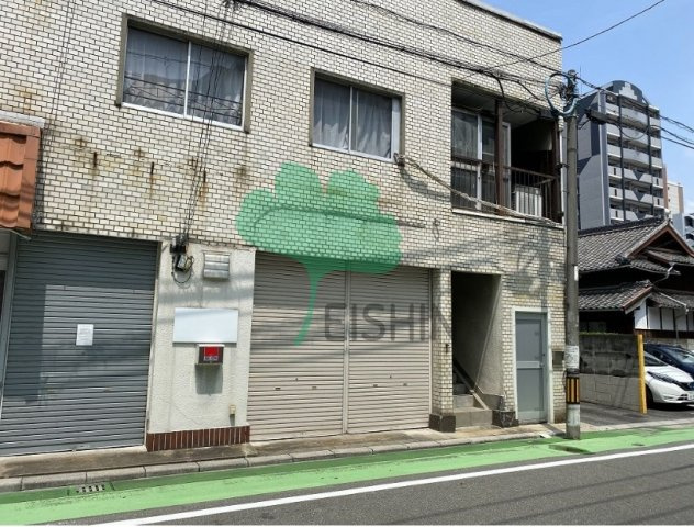 石田店舗(人気の路面店です！駐車場もあります！)