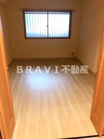 フォレステージュ谷町　BRAVI不動産の寝室|【フォレステージュ谷町】洋室です