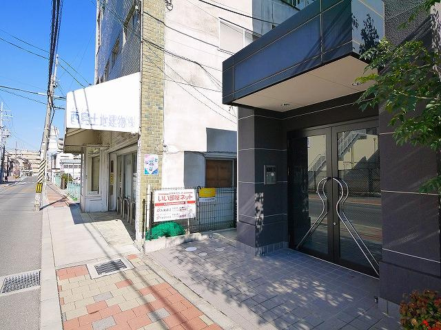 アヴェニュー東松ヶ丘のエントランス|エントランスです