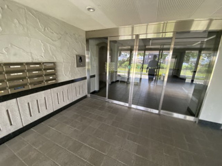 【その他共用部分】 | オートロックあり。