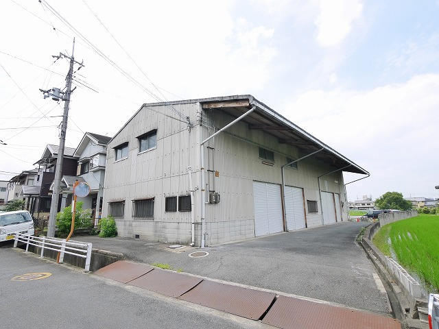 本庄町貸倉庫の外観