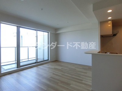 【居間・リビング】 | シエリアタワー千里中央