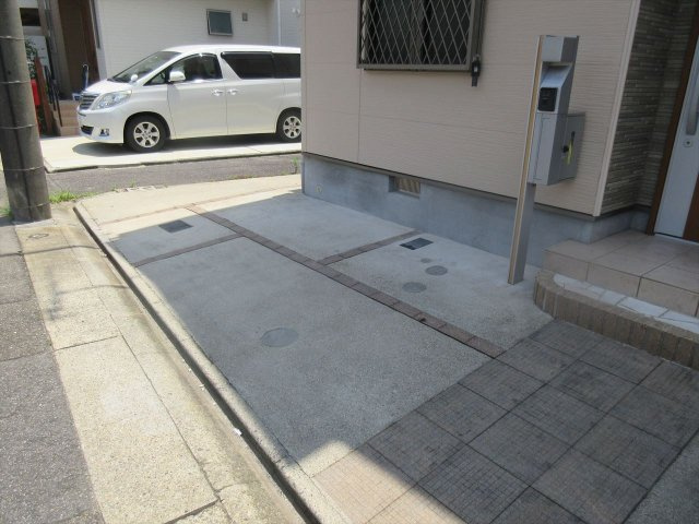エコハウス安井の駐車場|エコハウス安井