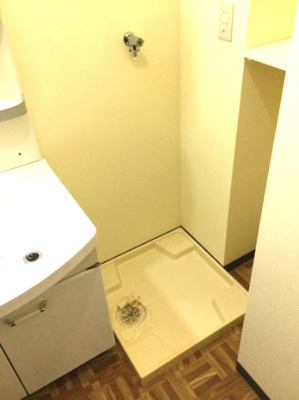 【洗面所】 | マンション生駒 | 室内洗濯機置場