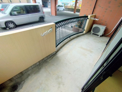 【バルコニー】 | マンション生駒