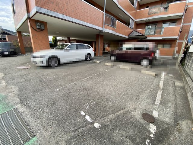 【駐車場】 | マンション生駒