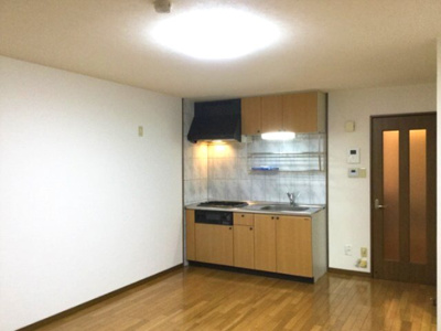 【キッチン】 | マンション生駒 | 照明付