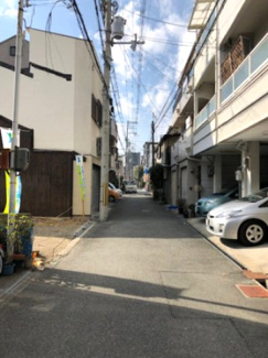 【前面道路含む現地写真】