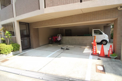 【駐車場】 | Maisyona3000　トイレセパレート | 駐車場　要空き確認