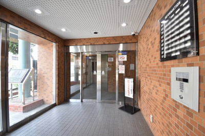 【その他共用部分】 | ライオンズプラザ井土ヶ谷弐番館 | 防犯面でも安心のオートロック付です。