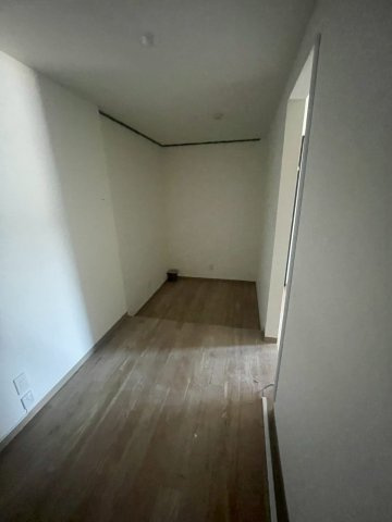 清繁ビルの内装