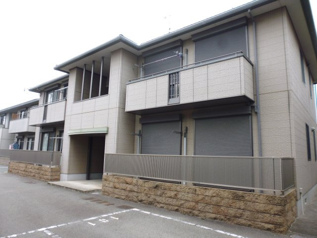 シャーメゾンアナナス（A）