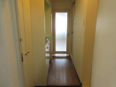 デトム・ワン鴨川の内装|玄関から～