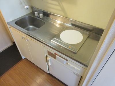 デトム・ワン鴨川のキッチン|ＩＨ１口キッチン