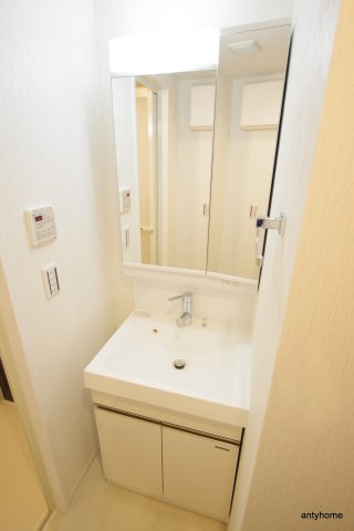 エグゼ難波南Ⅵ 仲介手数料無料の洗面所