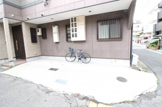 【駐車場】 | 駐車場込みの値段です♪