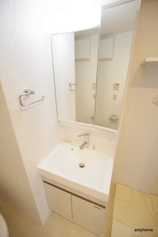 エグゼ難波南6　仲介手数料無料の洗面所