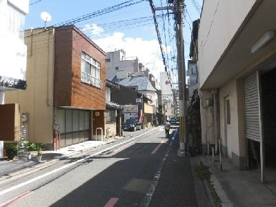 ワイズコートの周辺|前面道路