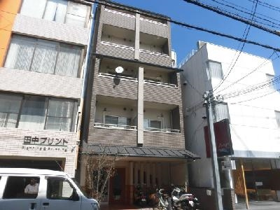 ワイズコートの外観