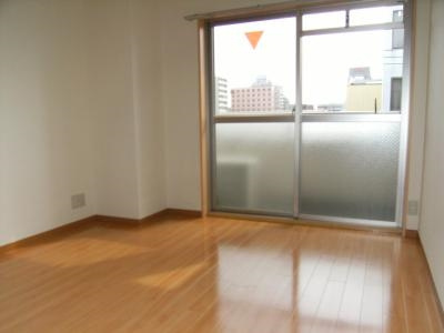 ワイズコートの寝室|洋室