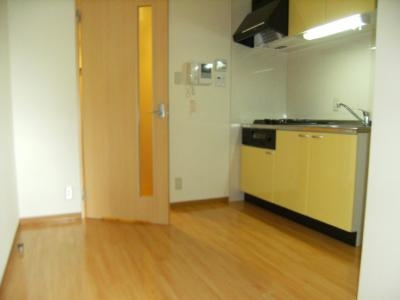 ワイズコートの居間・リビング|ダイニング