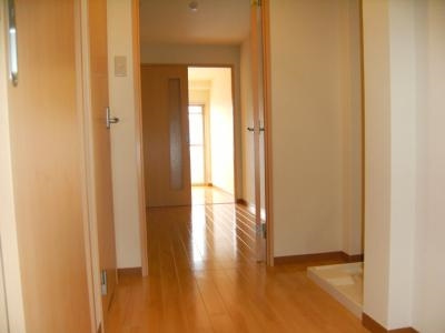 ワイズコートの玄関|玄関から～