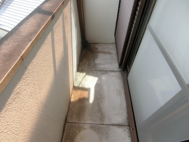 栄町貸家のバルコニー