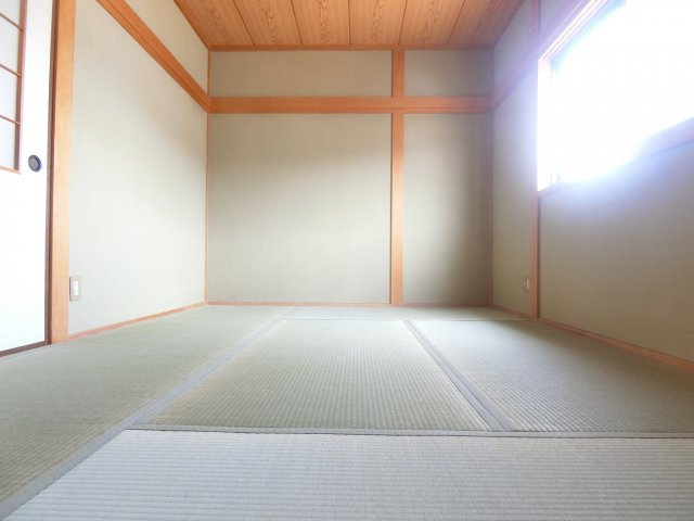 栄町貸家の和室