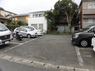 【駐車場】