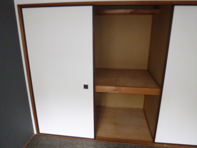 浅尾山ハイツの収納