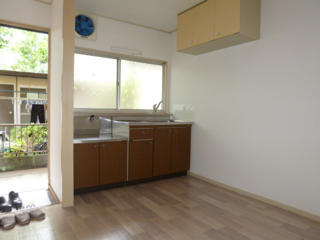 浅尾山ハイツの居間・リビング