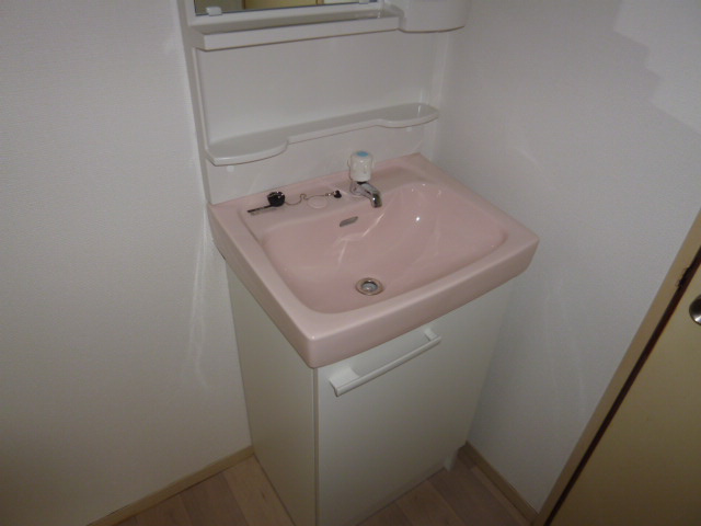 浅尾山ハイツの独立洗面台